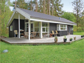 Three-Bedroom Holiday home 0 in Rønde